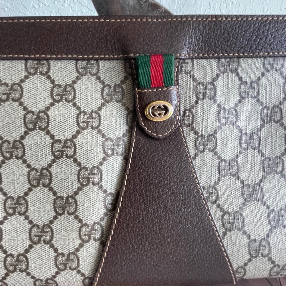 🔴SOLD🔴Gucci Clutch - Picture 13 of 16